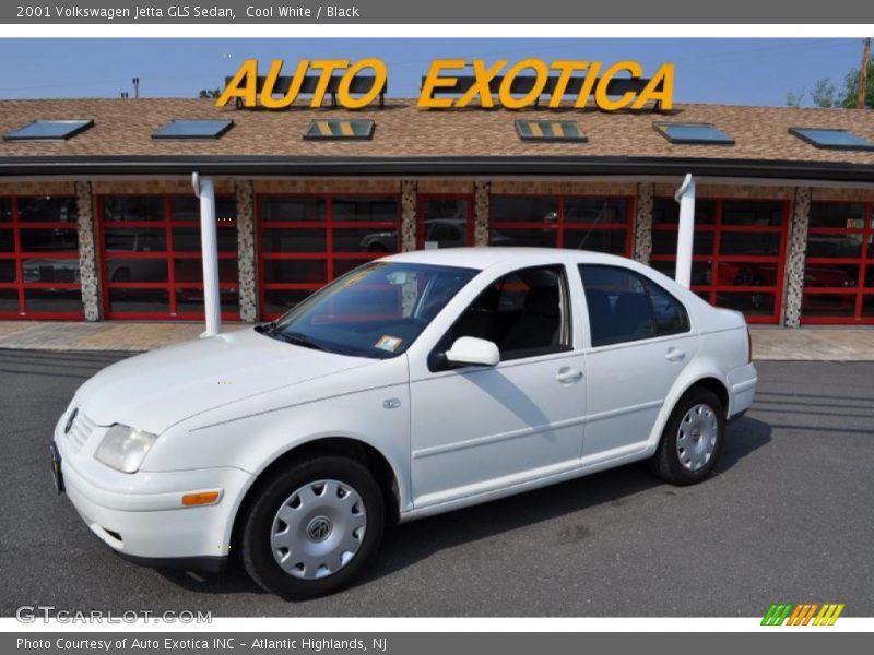 Cool White / Black 2001 Volkswagen Jetta GLS Sedan