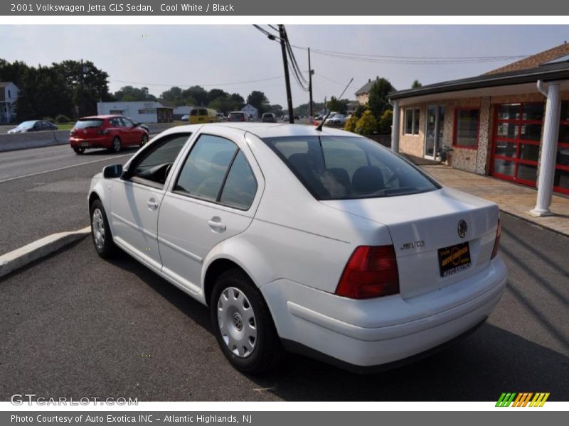 Cool White / Black 2001 Volkswagen Jetta GLS Sedan