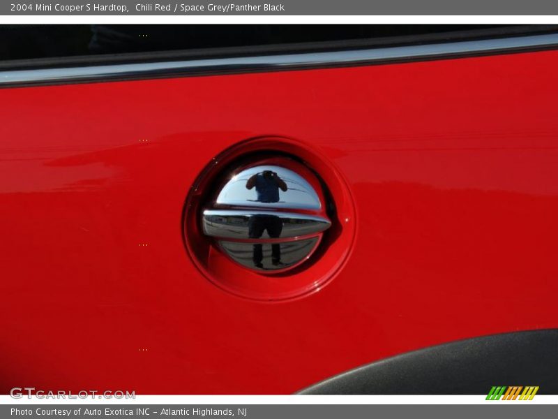 Chili Red / Space Grey/Panther Black 2004 Mini Cooper S Hardtop