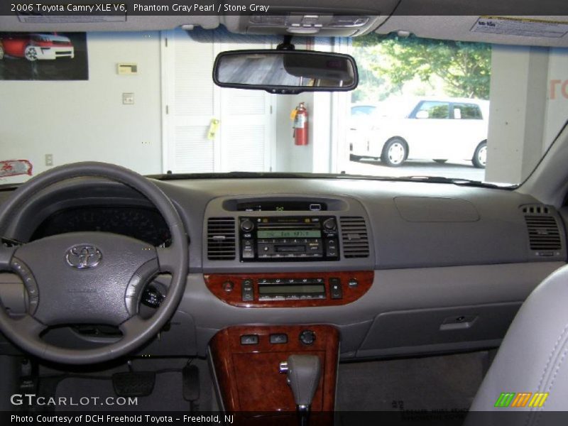 Phantom Gray Pearl / Stone Gray 2006 Toyota Camry XLE V6