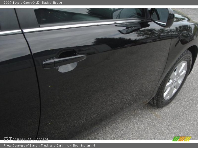 Black / Bisque 2007 Toyota Camry XLE