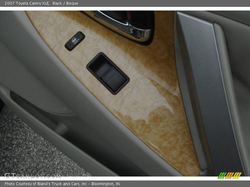 Black / Bisque 2007 Toyota Camry XLE
