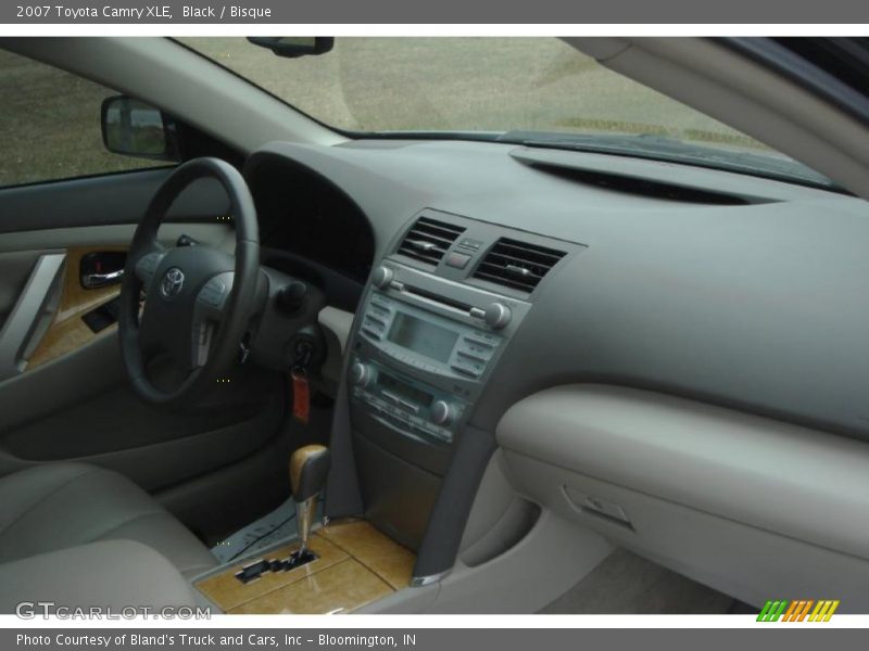 Black / Bisque 2007 Toyota Camry XLE