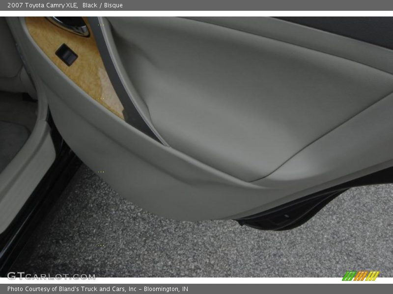 Black / Bisque 2007 Toyota Camry XLE