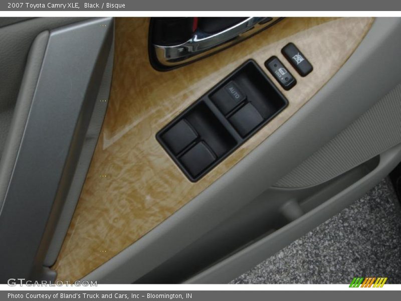Black / Bisque 2007 Toyota Camry XLE