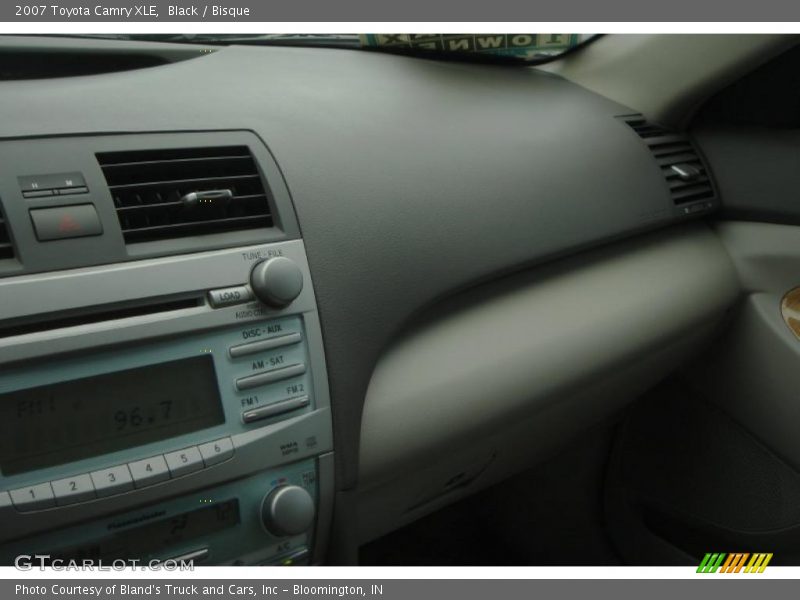 Black / Bisque 2007 Toyota Camry XLE