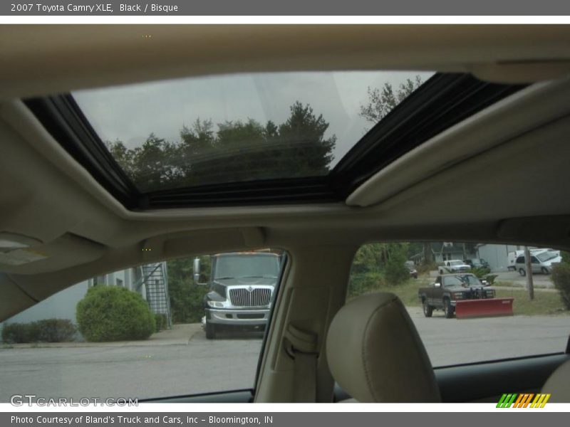Black / Bisque 2007 Toyota Camry XLE