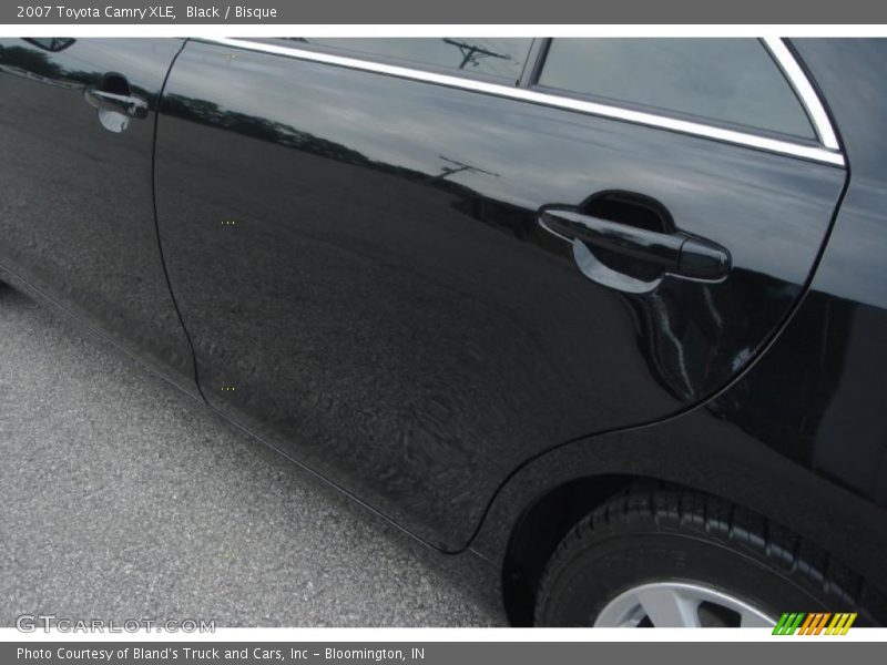 Black / Bisque 2007 Toyota Camry XLE