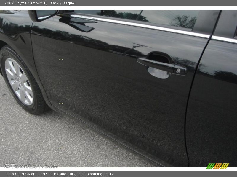 Black / Bisque 2007 Toyota Camry XLE