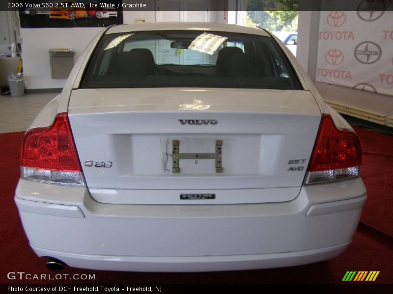 Ice White / Graphite 2006 Volvo S60 2.5T AWD