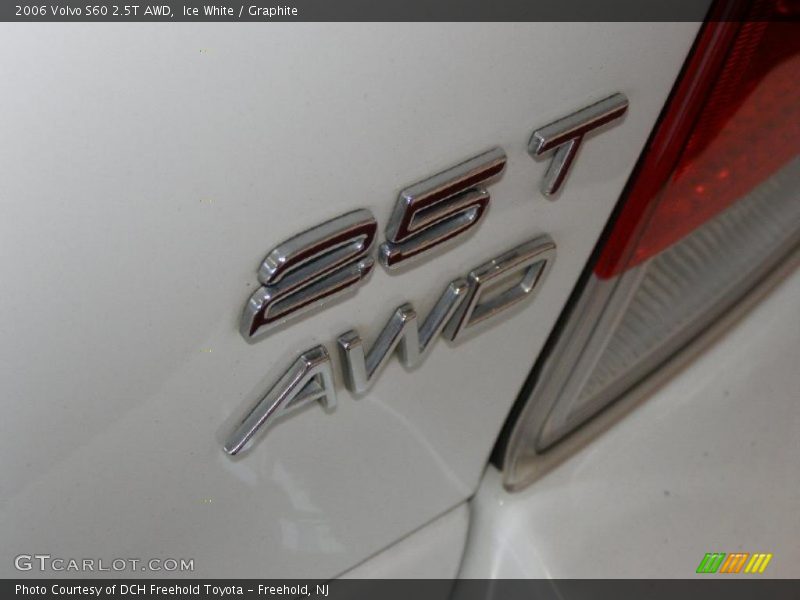 Ice White / Graphite 2006 Volvo S60 2.5T AWD