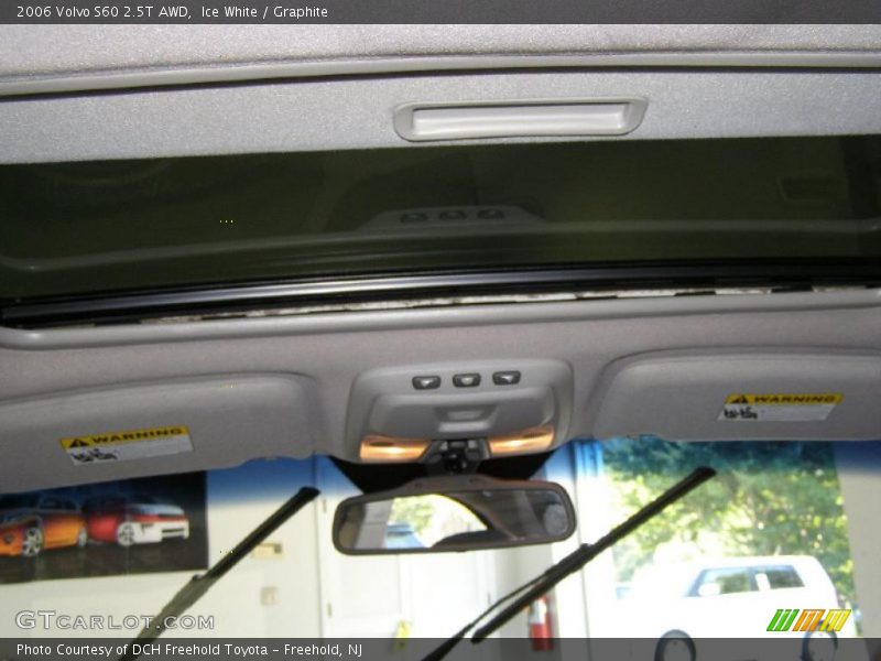 Ice White / Graphite 2006 Volvo S60 2.5T AWD