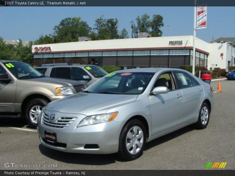 Titanium Metallic / Ash 2007 Toyota Camry LE