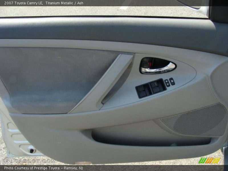Titanium Metallic / Ash 2007 Toyota Camry LE