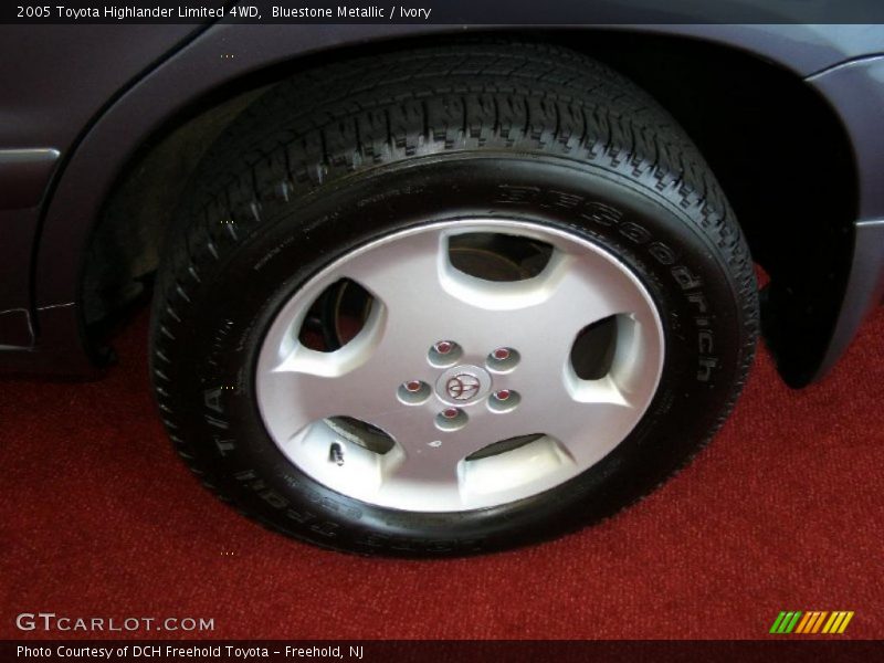 Bluestone Metallic / Ivory 2005 Toyota Highlander Limited 4WD