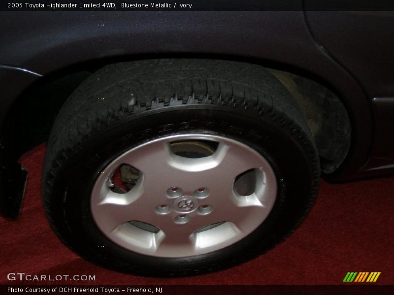 Bluestone Metallic / Ivory 2005 Toyota Highlander Limited 4WD