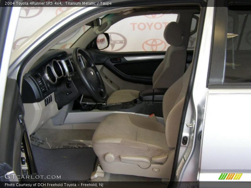 Titanium Metallic / Taupe 2004 Toyota 4Runner SR5 4x4