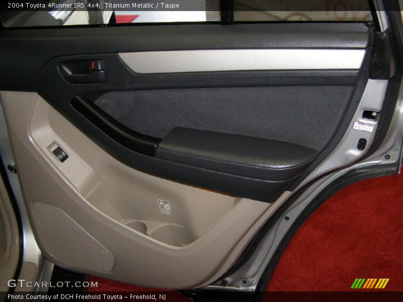 Titanium Metallic / Taupe 2004 Toyota 4Runner SR5 4x4