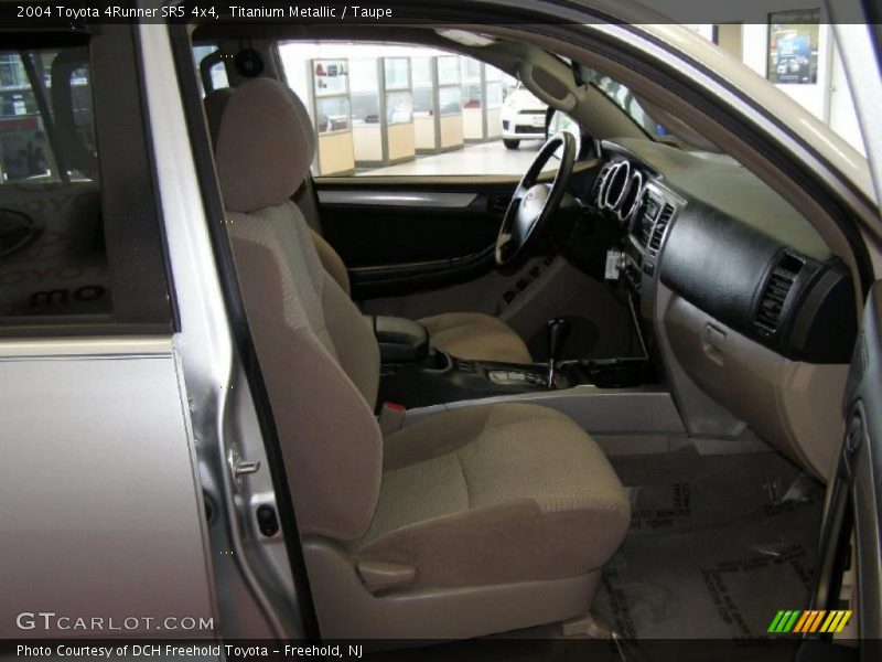 Titanium Metallic / Taupe 2004 Toyota 4Runner SR5 4x4