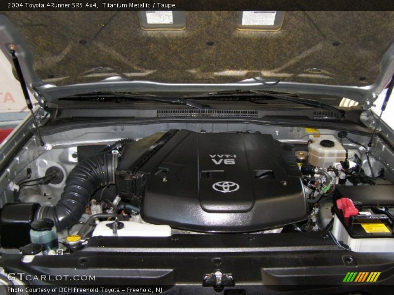 Titanium Metallic / Taupe 2004 Toyota 4Runner SR5 4x4