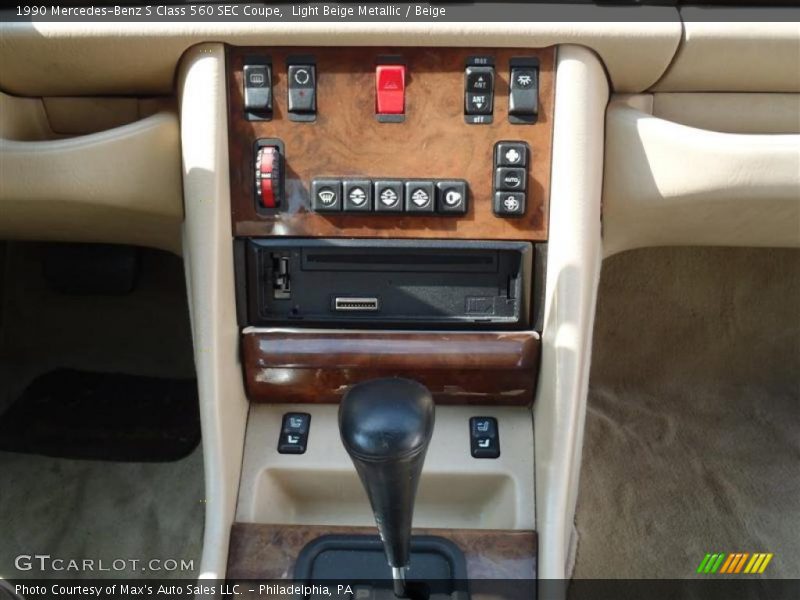 Light Beige Metallic / Beige 1990 Mercedes-Benz S Class 560 SEC Coupe