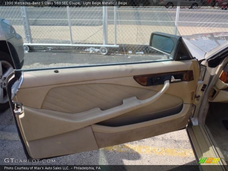 Light Beige Metallic / Beige 1990 Mercedes-Benz S Class 560 SEC Coupe