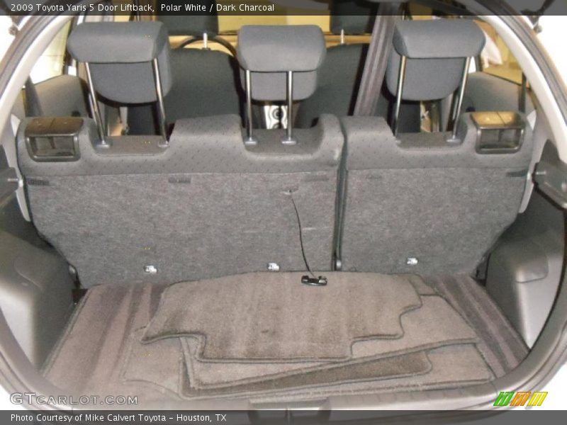 Polar White / Dark Charcoal 2009 Toyota Yaris 5 Door Liftback