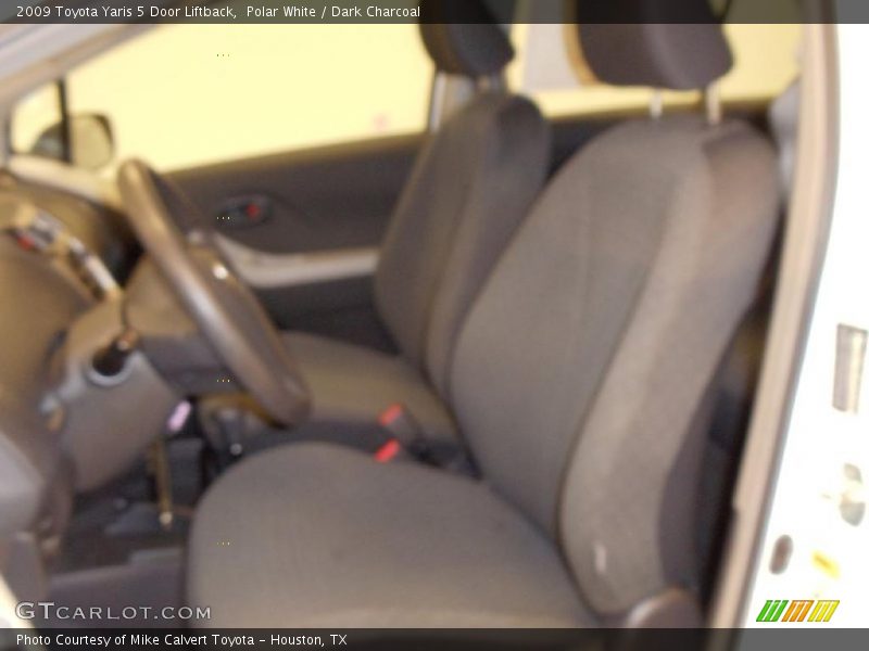 Polar White / Dark Charcoal 2009 Toyota Yaris 5 Door Liftback