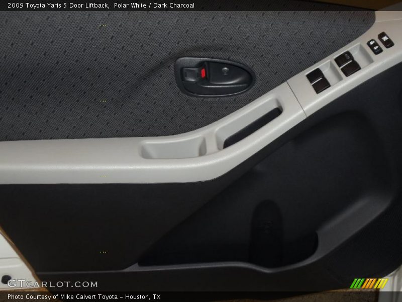 Polar White / Dark Charcoal 2009 Toyota Yaris 5 Door Liftback