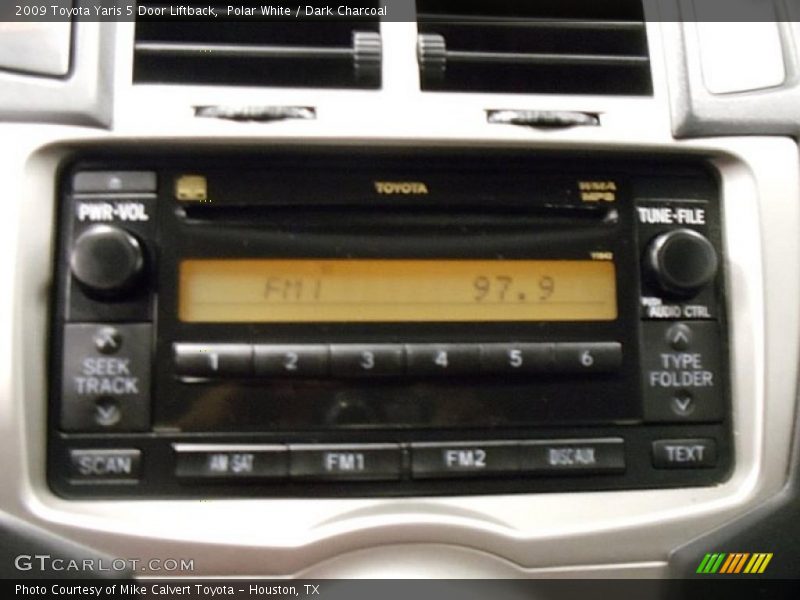 Polar White / Dark Charcoal 2009 Toyota Yaris 5 Door Liftback