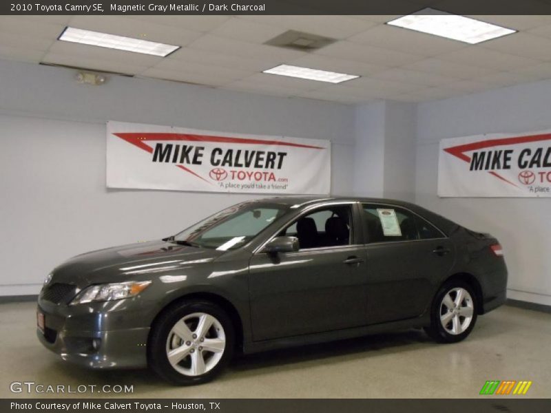 Magnetic Gray Metallic / Dark Charcoal 2010 Toyota Camry SE