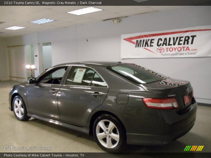 Magnetic Gray Metallic / Dark Charcoal 2010 Toyota Camry SE