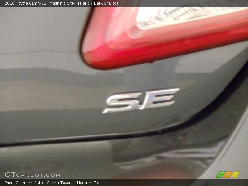 Magnetic Gray Metallic / Dark Charcoal 2010 Toyota Camry SE
