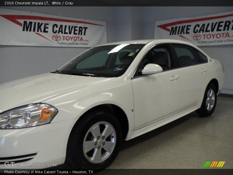 White / Gray 2009 Chevrolet Impala LT