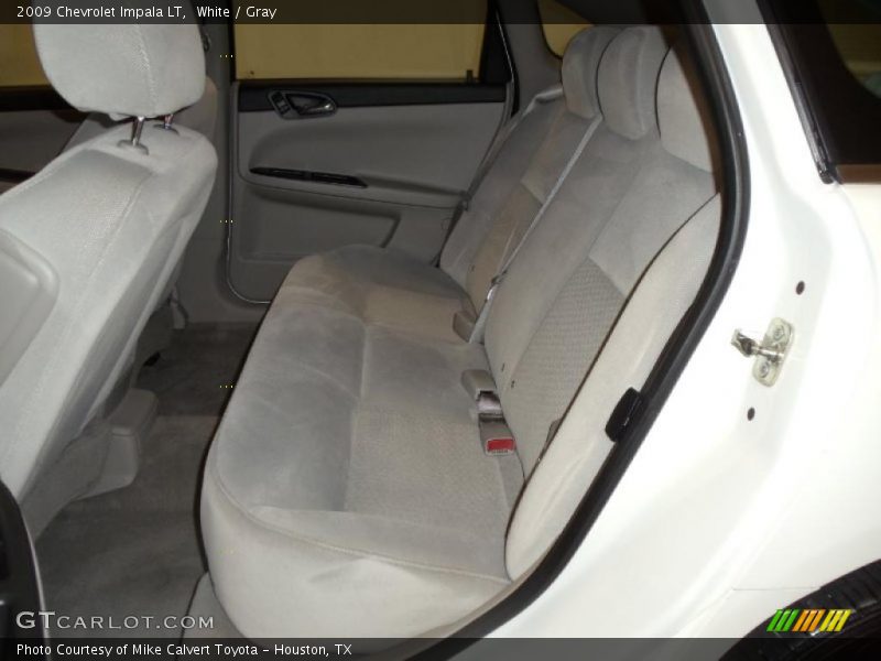 White / Gray 2009 Chevrolet Impala LT