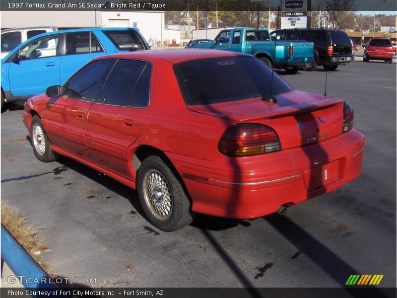 Bright Red / Taupe 1997 Pontiac Grand Am SE Sedan