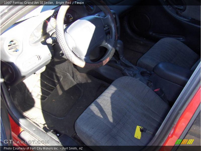 Bright Red / Taupe 1997 Pontiac Grand Am SE Sedan