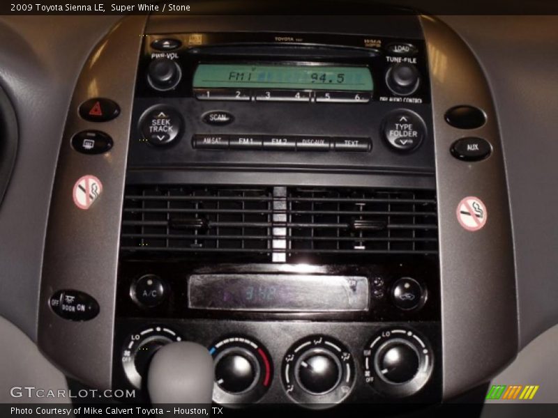 Super White / Stone 2009 Toyota Sienna LE
