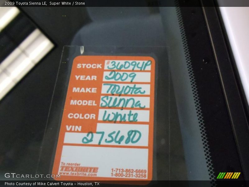 Super White / Stone 2009 Toyota Sienna LE