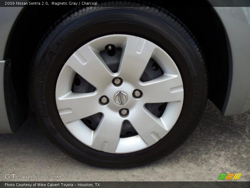 Magnetic Gray / Charcoal 2009 Nissan Sentra 2.0