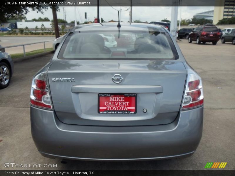 Magnetic Gray / Charcoal 2009 Nissan Sentra 2.0