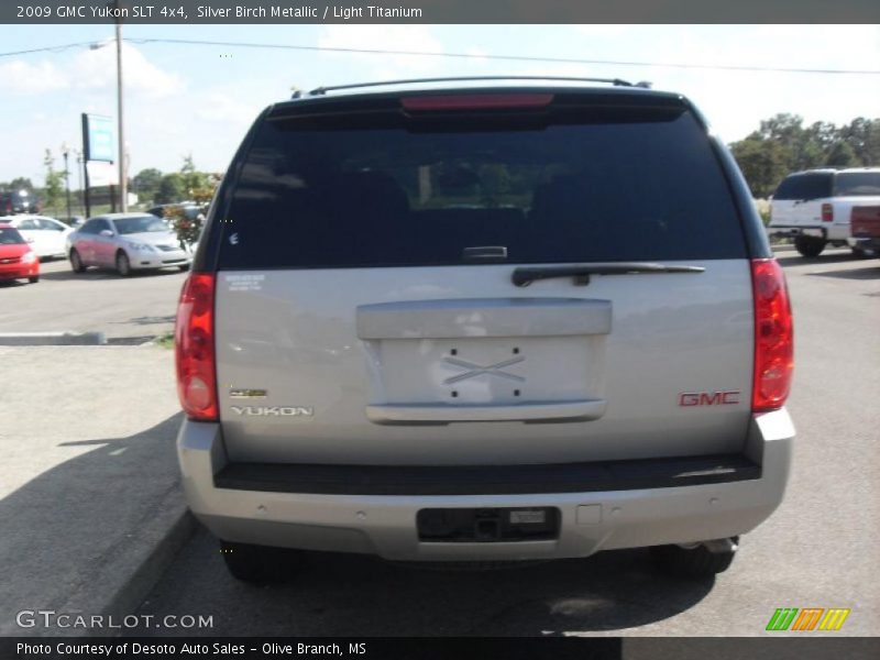 Silver Birch Metallic / Light Titanium 2009 GMC Yukon SLT 4x4