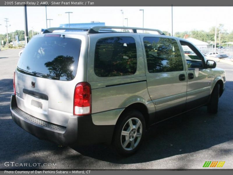 Silver Pearl Metallic / Tan 2005 Saturn Relay 2 AWD