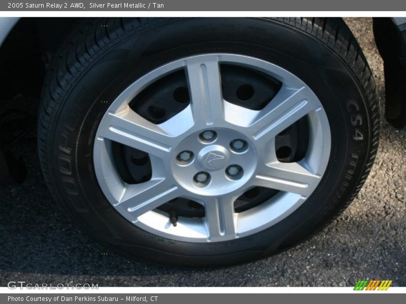 Silver Pearl Metallic / Tan 2005 Saturn Relay 2 AWD