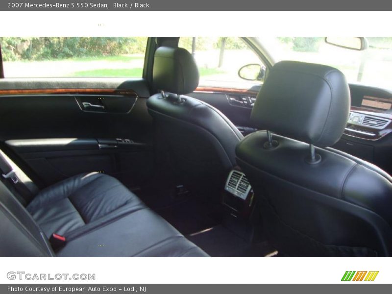Black / Black 2007 Mercedes-Benz S 550 Sedan