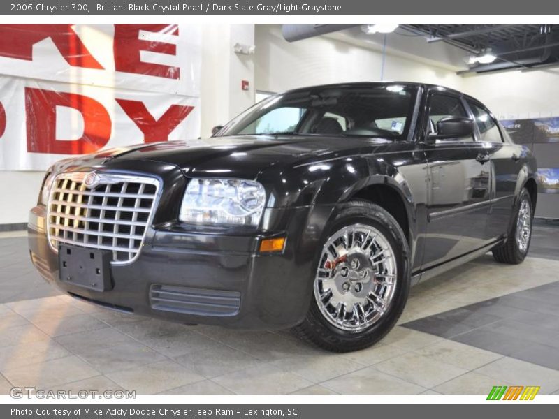 Brilliant Black Crystal Pearl / Dark Slate Gray/Light Graystone 2006 Chrysler 300