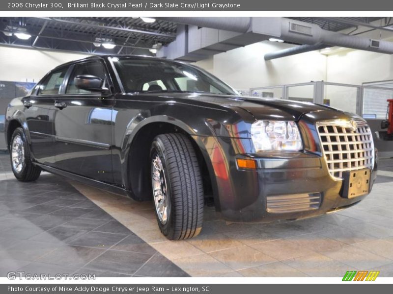 Brilliant Black Crystal Pearl / Dark Slate Gray/Light Graystone 2006 Chrysler 300