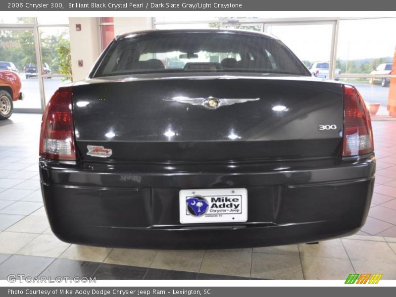 Brilliant Black Crystal Pearl / Dark Slate Gray/Light Graystone 2006 Chrysler 300