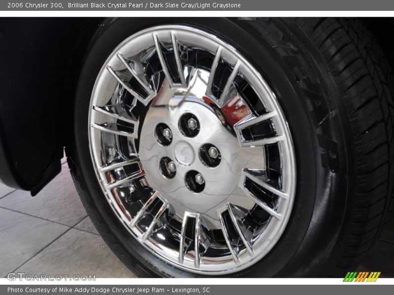 Brilliant Black Crystal Pearl / Dark Slate Gray/Light Graystone 2006 Chrysler 300