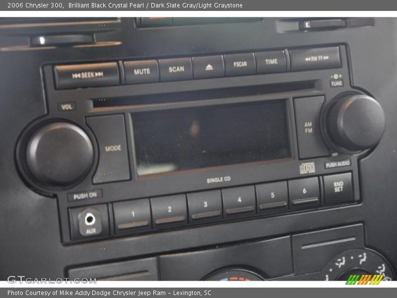 Brilliant Black Crystal Pearl / Dark Slate Gray/Light Graystone 2006 Chrysler 300